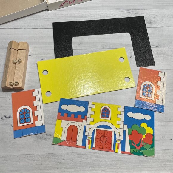 Vintage Magnetic Play Theatre Set With Wooden Figures & Pieces - Picture 6 of 10